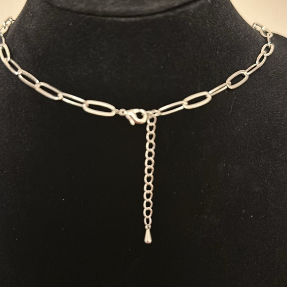 Elegant Silver Paper Clip Chain Necklace - Picture 2 of 2